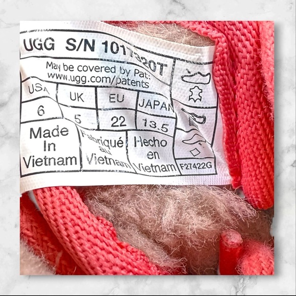 UGG Toddler Neumel II Chukka boots in the "Beachwood/Papaya Orange" size 6 - Picture 7 of 7